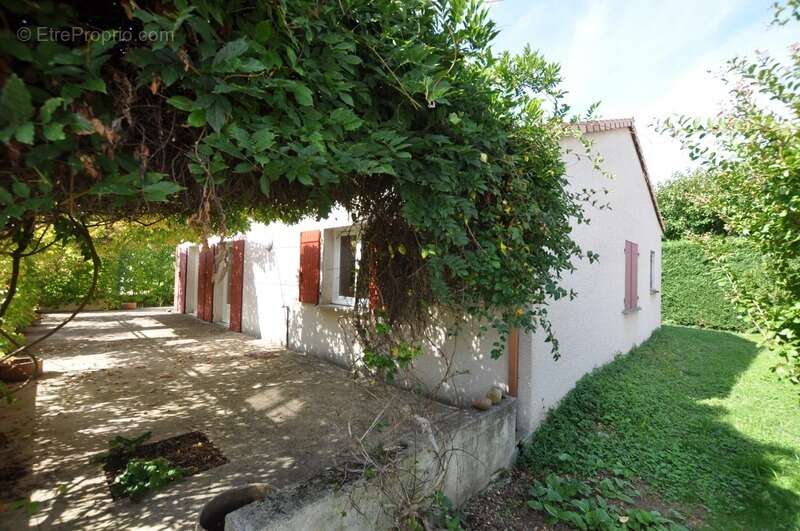 Maison à SAINT-SORLIN-EN-VALLOIRE