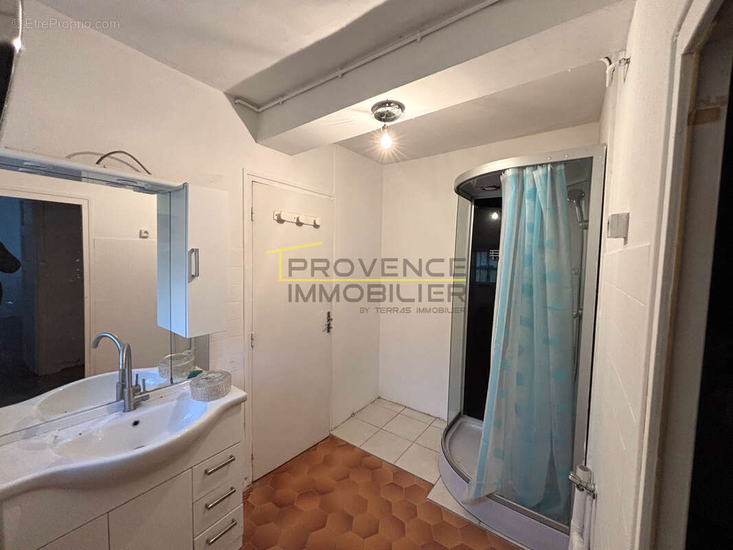 Maison à CHATEAUNEUF-DU-RHONE