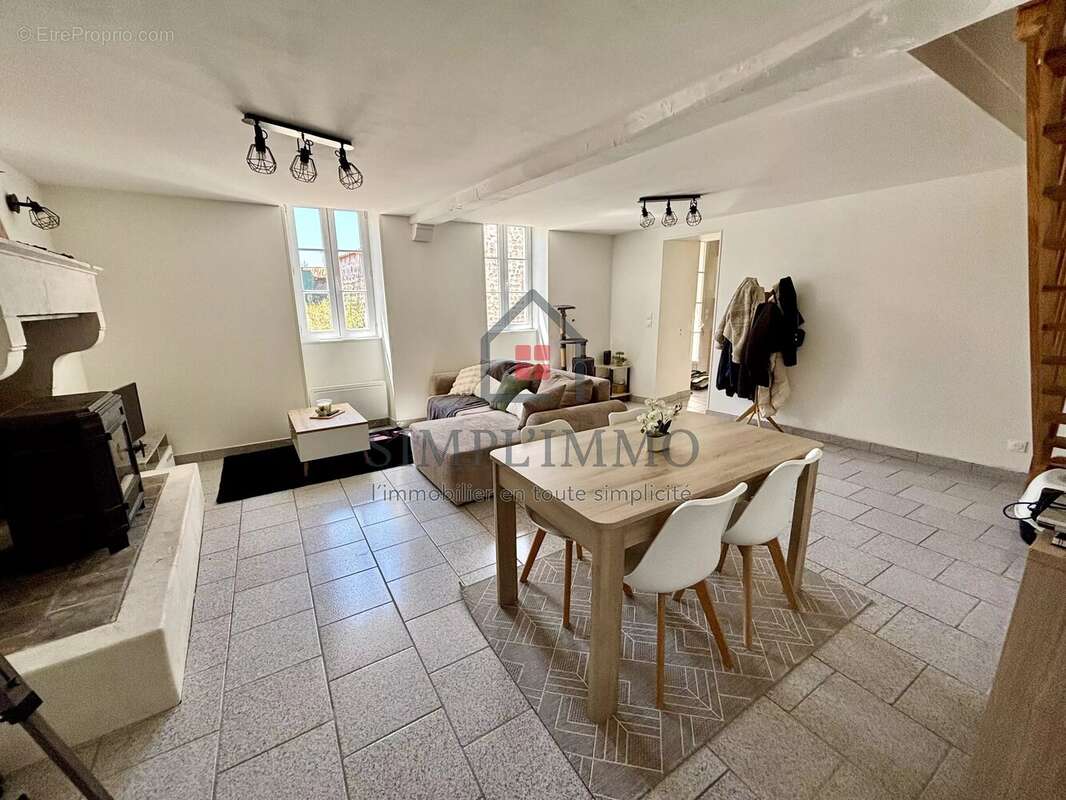 Maison en pierre 75 m² 2 chambres - photo 4