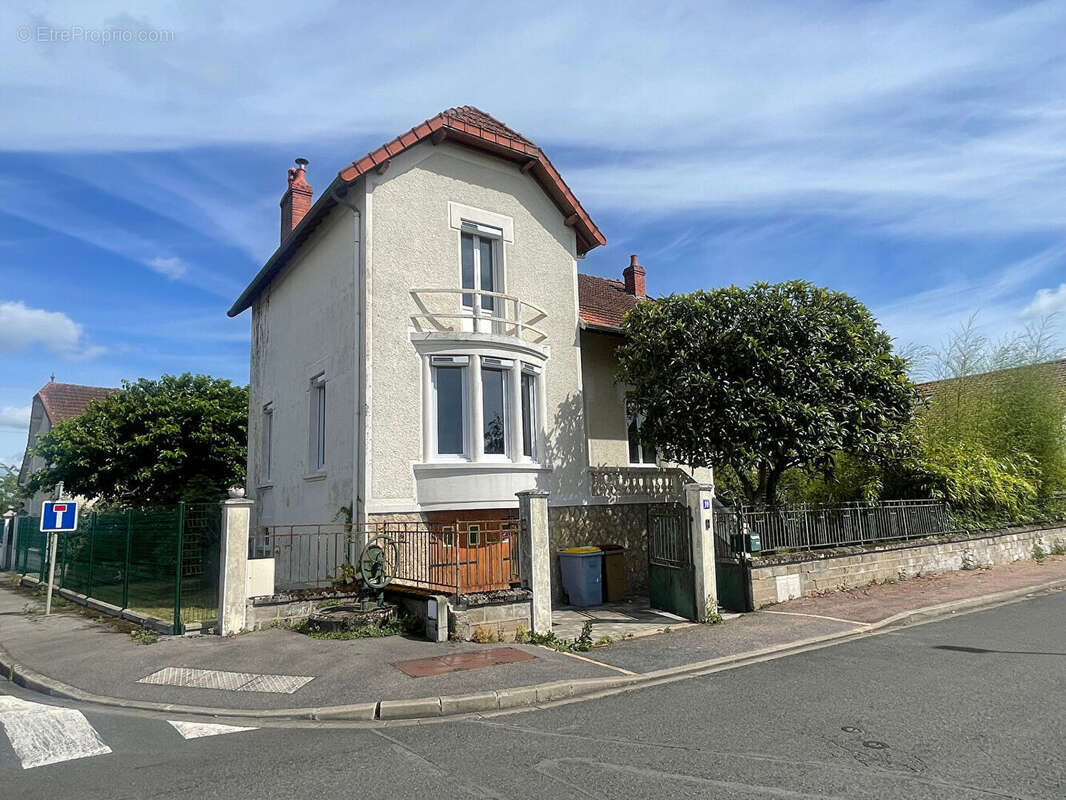 Nevers Montapins, jolie maison 1930 en parfait état - photo 12