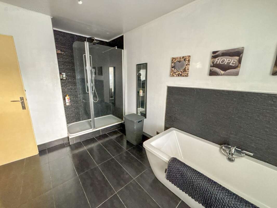 Maison à LYS-LEZ-LANNOY