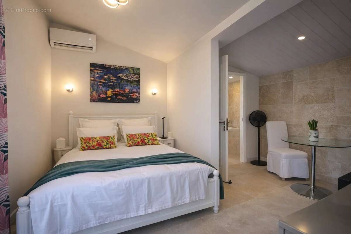 Maison à MOUANS-SARTOUX