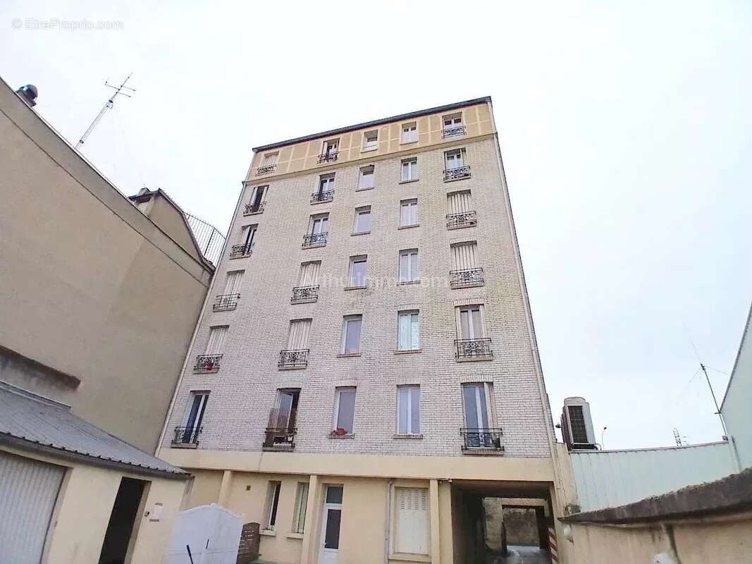 Appartement à VILLENEUVE-SAINT-GEORGES