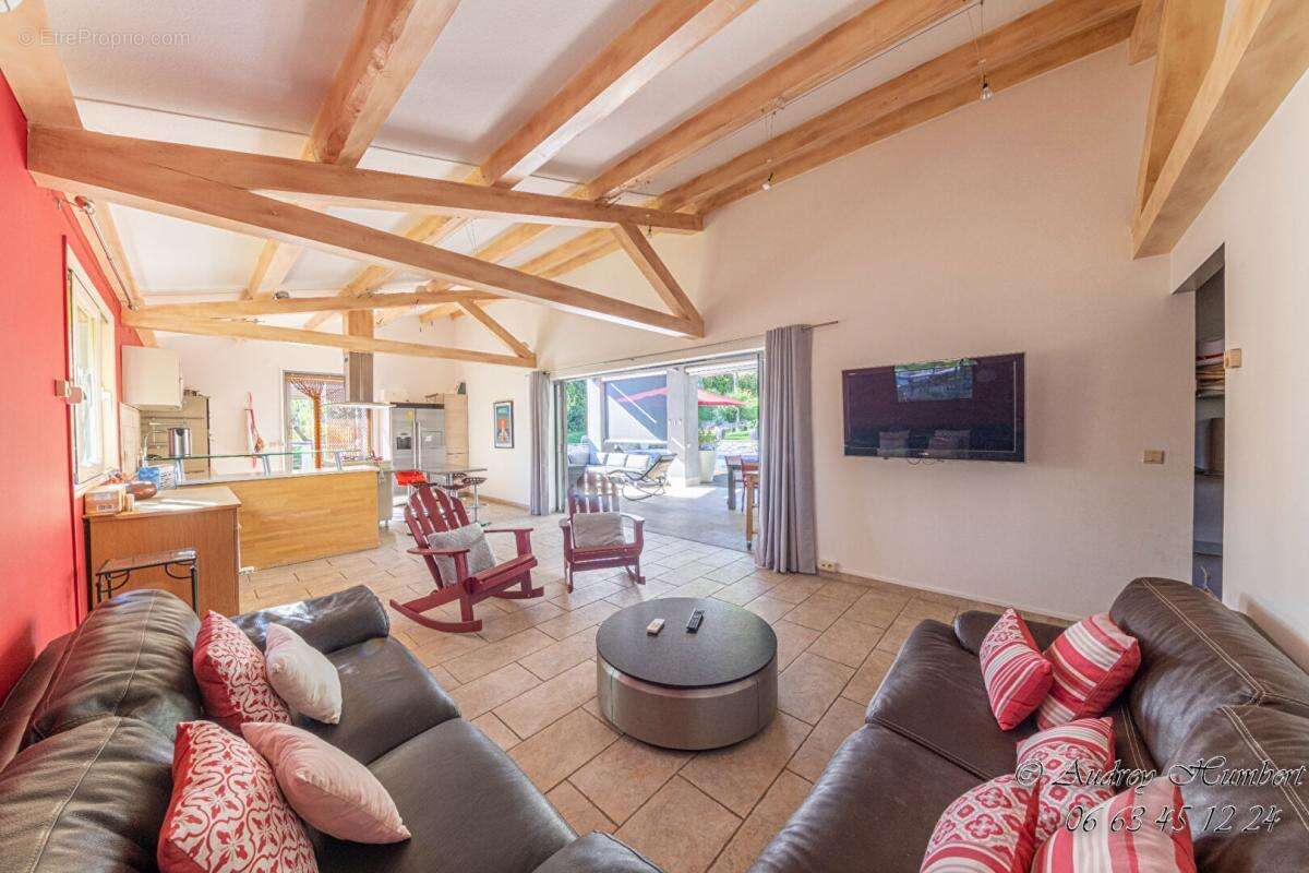 Maison à PIERREVERT