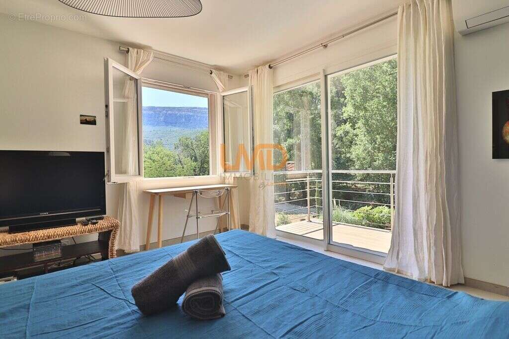 Maison à NANS-LES-PINS