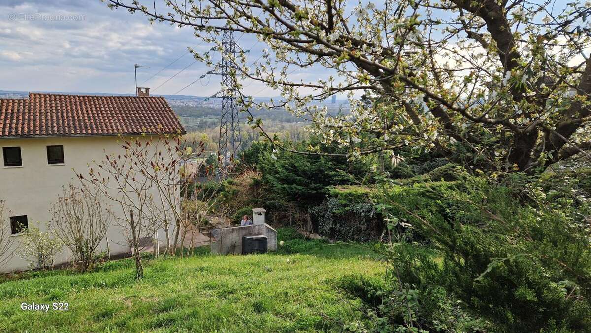 Maison à RILLIEUX-LA-PAPE