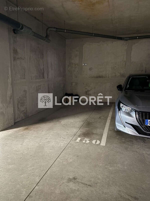 Parking securise en sous-sol - photo 3
