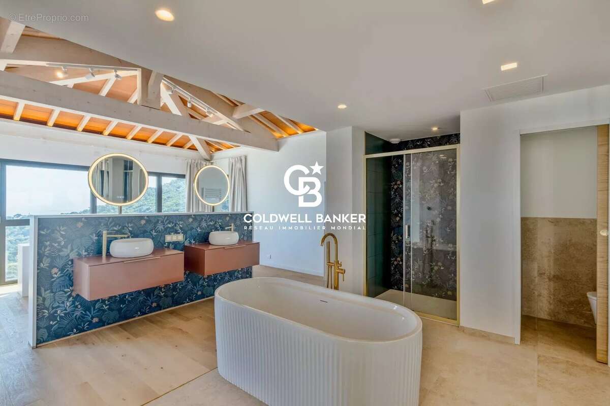 Maison à CAVALAIRE-SUR-MER