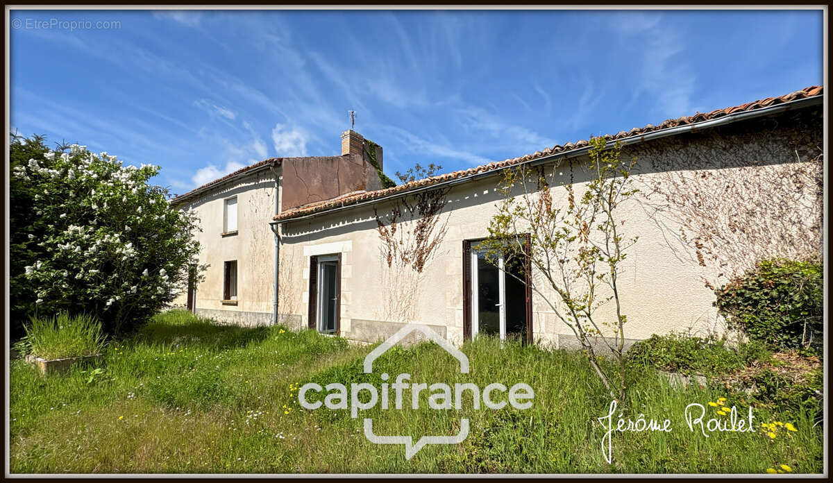 Maison en pierre à vendre 5 pièces 2 chambres Nombreuses Dépendances Terrain 22 400 m² Champigny-En-Rochereau (86) - photo 22