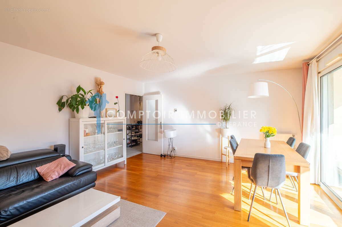 Appartement à LYON-8E
