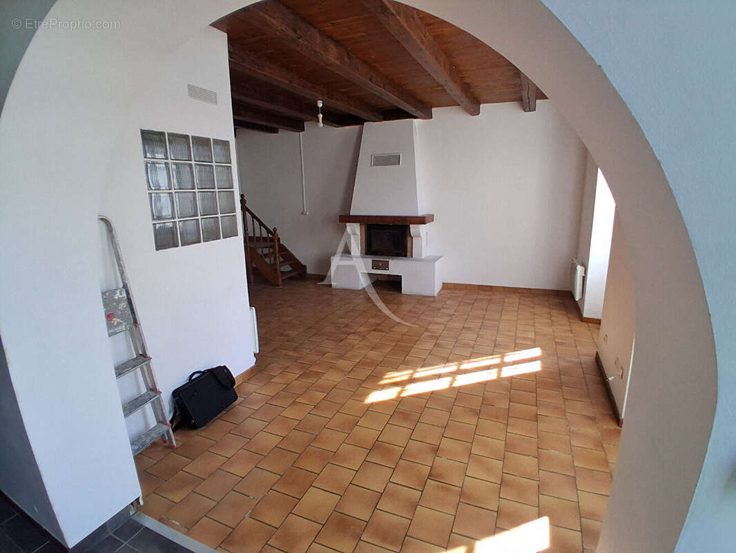 Maison à SAINT-JEAN-D'ANGLE