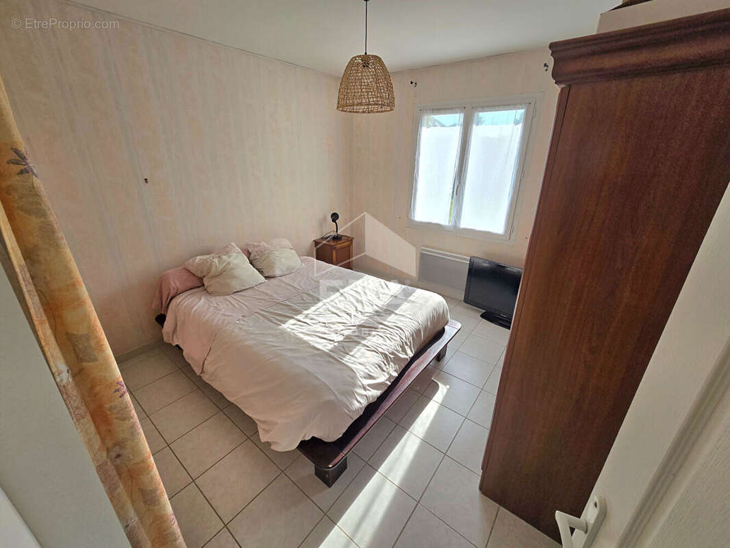 Maison à SAINT-SEURIN-SUR-L&#039;ISLE