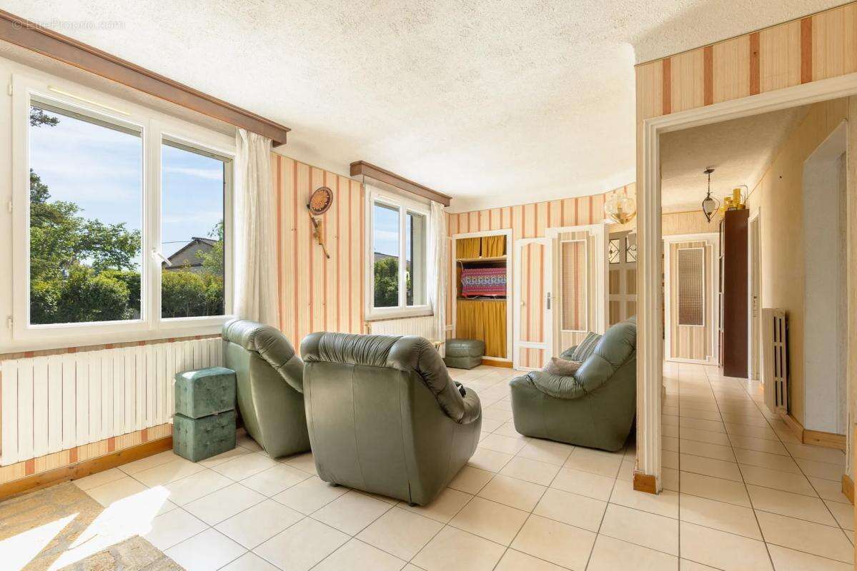 Maison à PELISSANNE