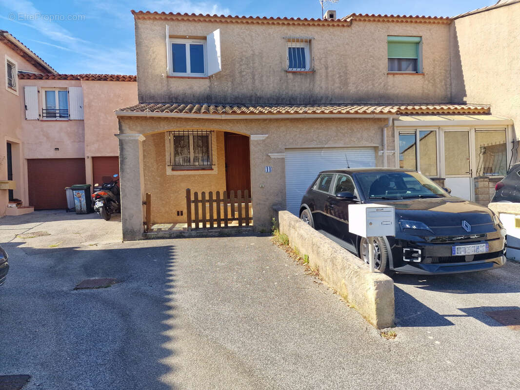 Maison à LA CRAU