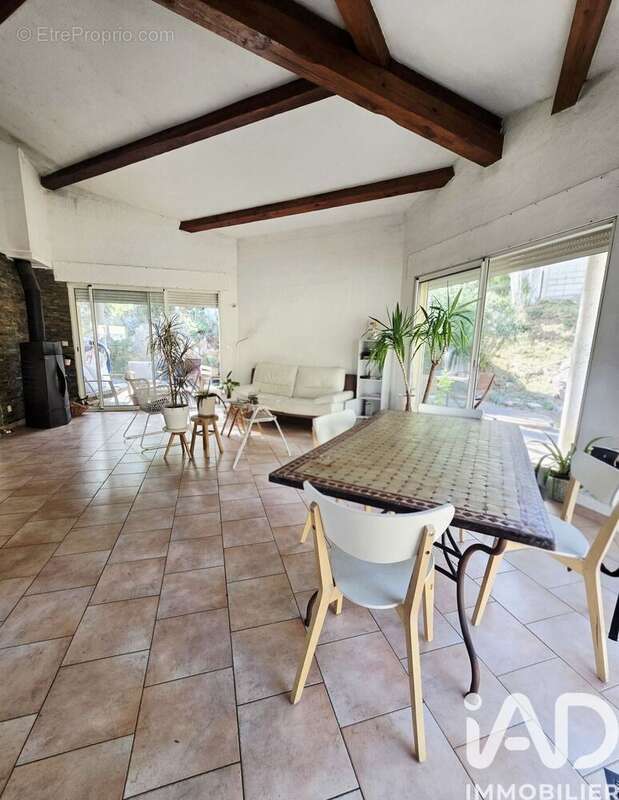 Photo 8 - Maison à ENSUES-LA-REDONNE