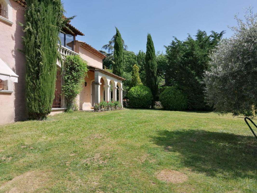 Maison à SAINT-MICHEL-L&#039;OBSERVATOIRE