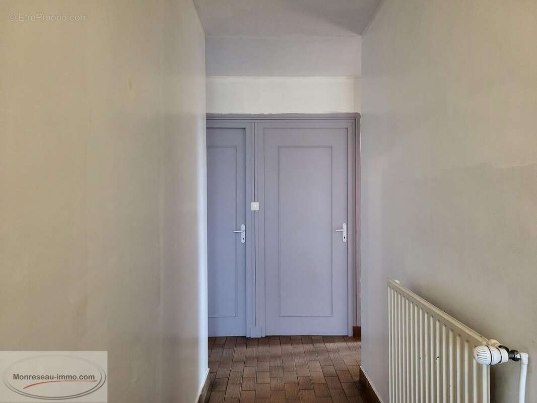 Maison à PONT-DE-VAUX