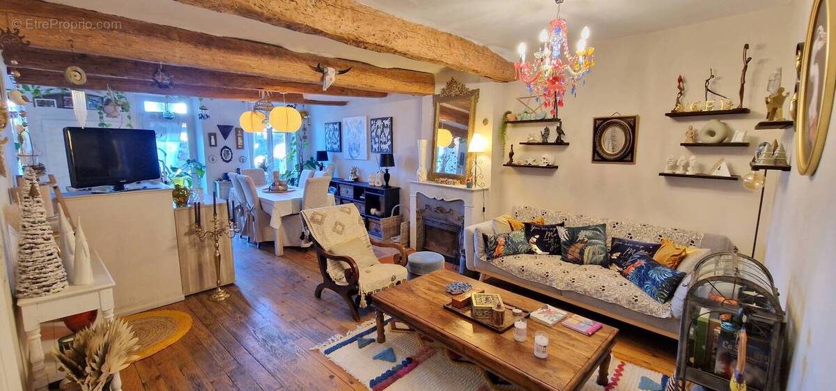 Autre à ROQUEBRUNE-SUR-ARGENS