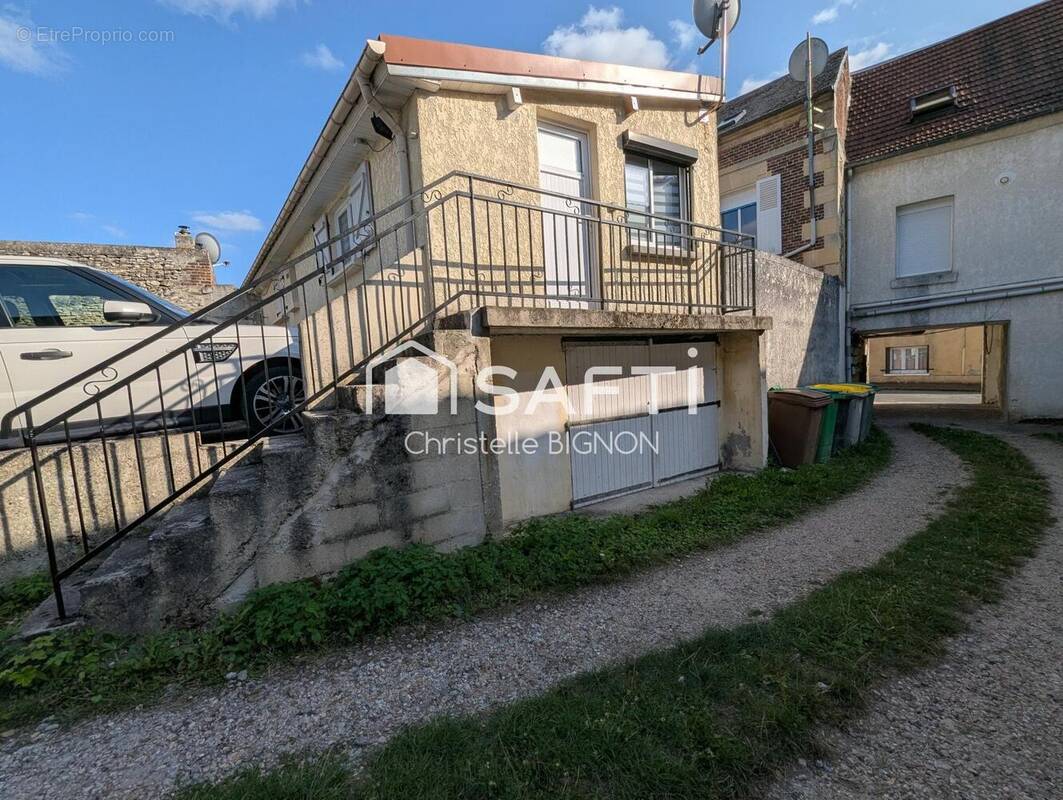 Photo 1 - Maison à LIANCOURT