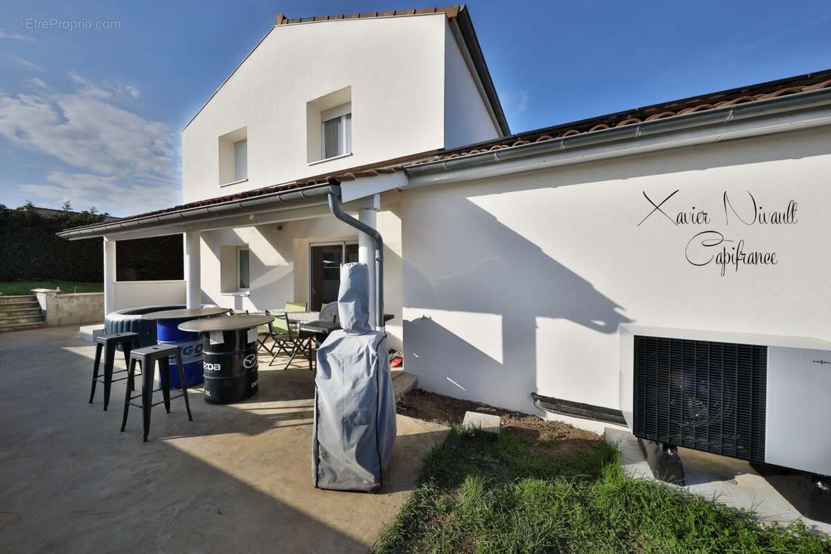 Maison à vendre 5 pièces proche de PONT DE VAUX (01) - photo 2