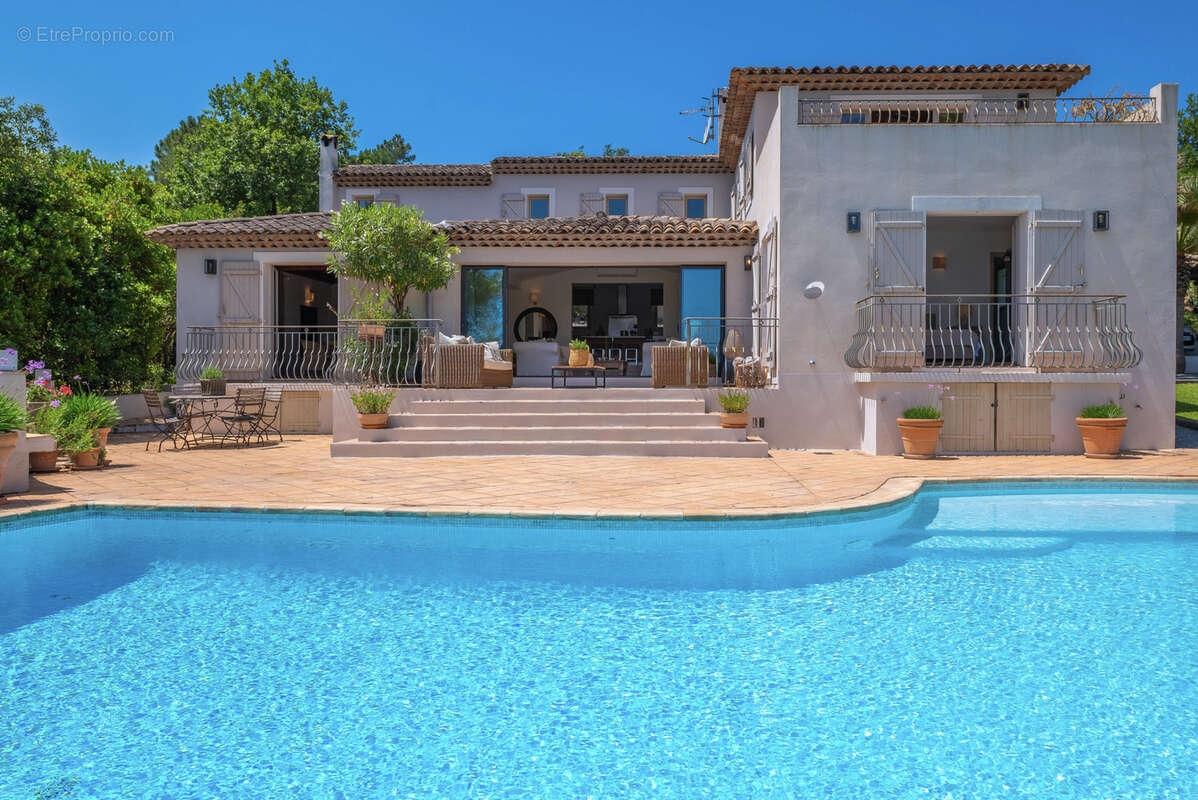 Maison à LES ADRETS-DE-L'ESTEREL