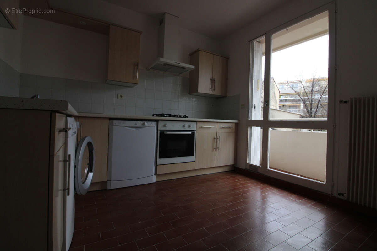 Appartement p4 ascenseur parking cave. - photo 7
