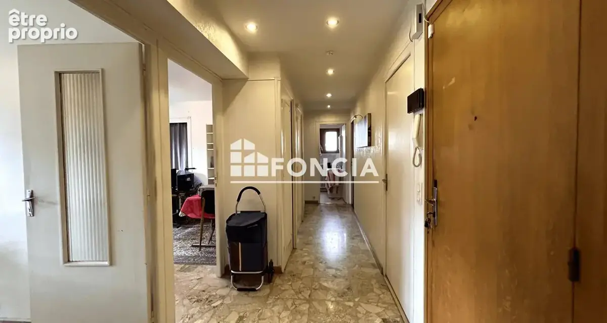 EXCLUSIVITE FONCIA - Aix les bains-Appartement type 4 de 90 m2 avec garage et place de parking - photo 3