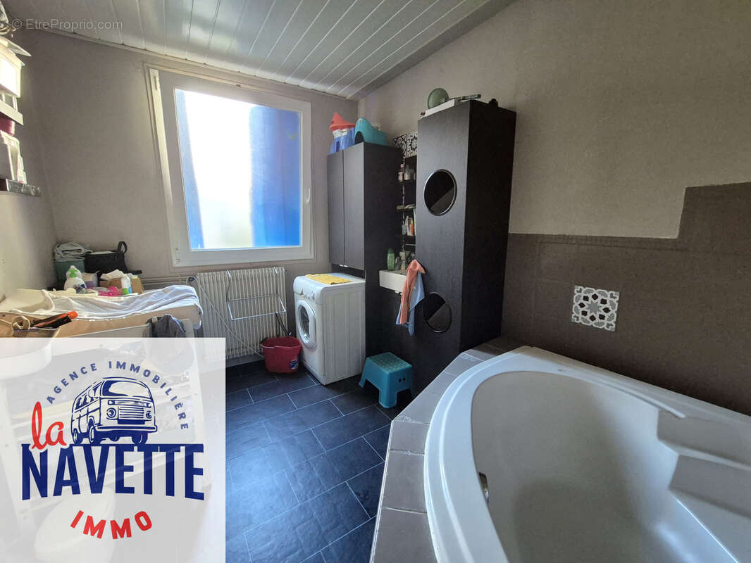 Maison à VEYRE-MONTON