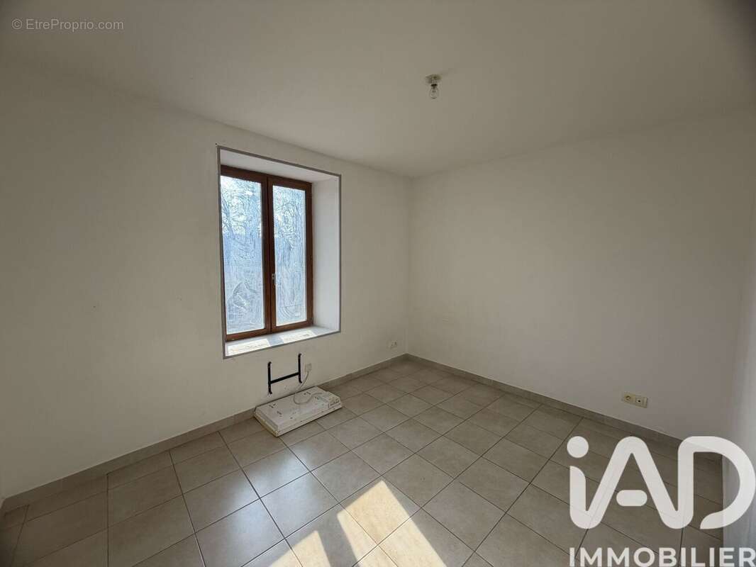 Maison 155 m² à Gudmont-Villiers  - photo 7