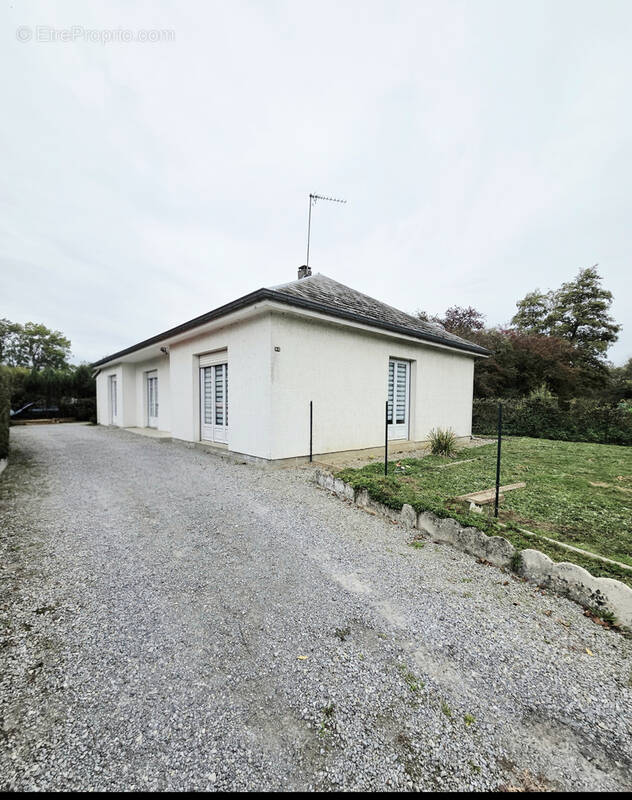 Maison à AULNOYE-AYMERIES