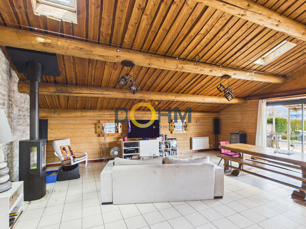 A vendre chalet a saint-ferreol des cotes, 3 chambres, grande piece de vie - photo 6