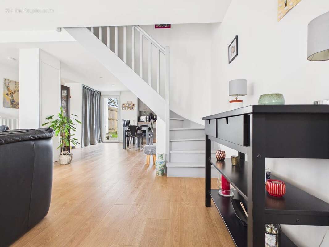 Maison à TREILLIERES