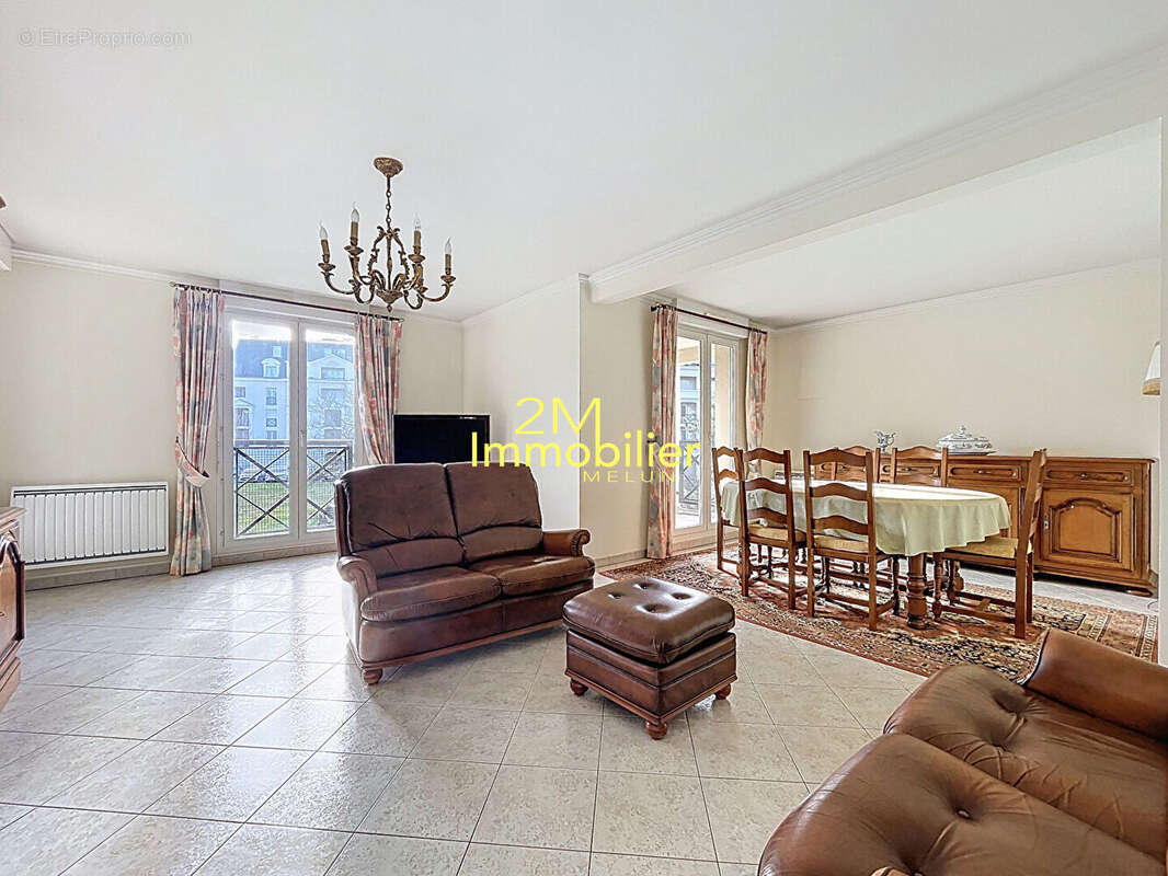 Appartement à DAMMARIE-LES-LYS