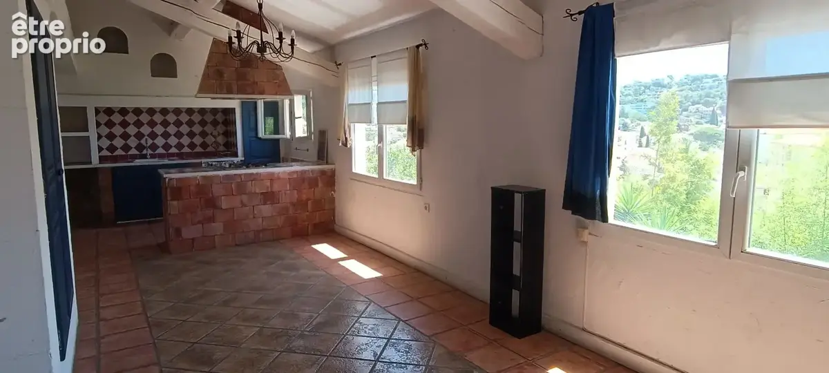 ** Vue Mer ** Haut de MAISON Type LOFT avec Terrasse & jardin ** (83430) Saint Mandrier sur mer ** - photo 10
