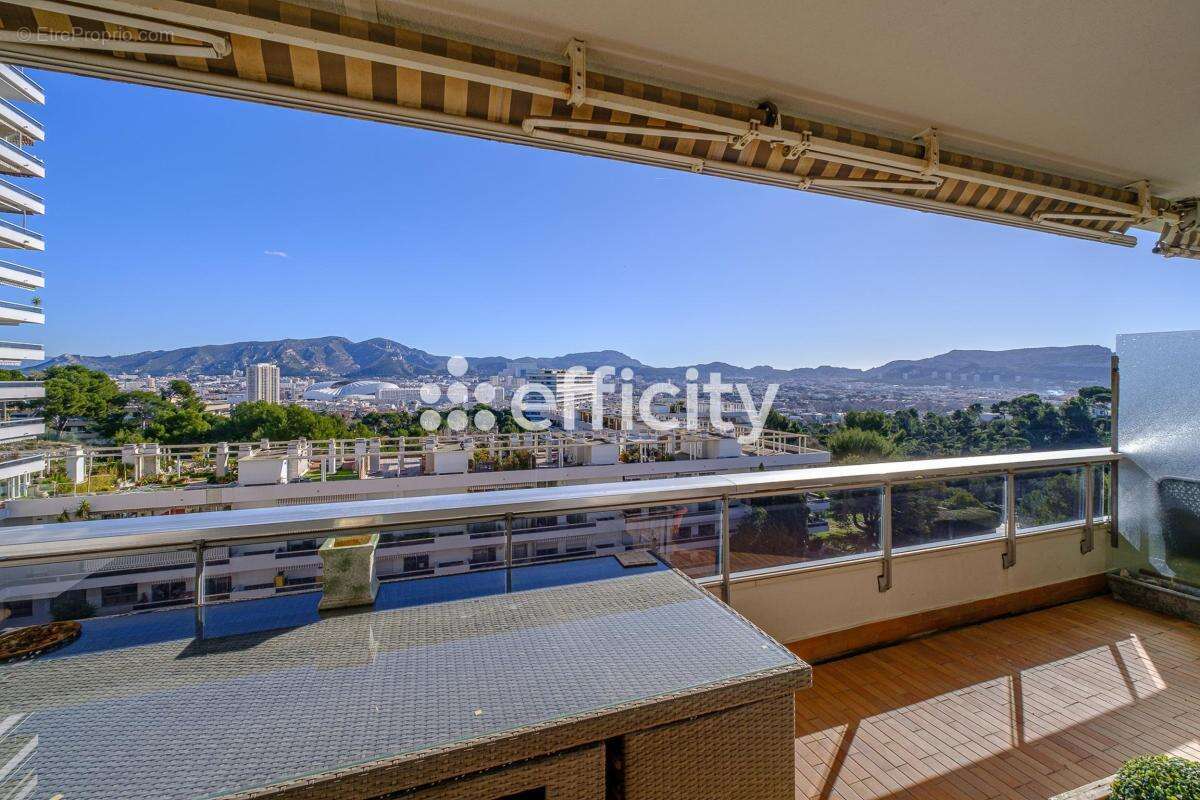 Appartement à MARSEILLE-8E