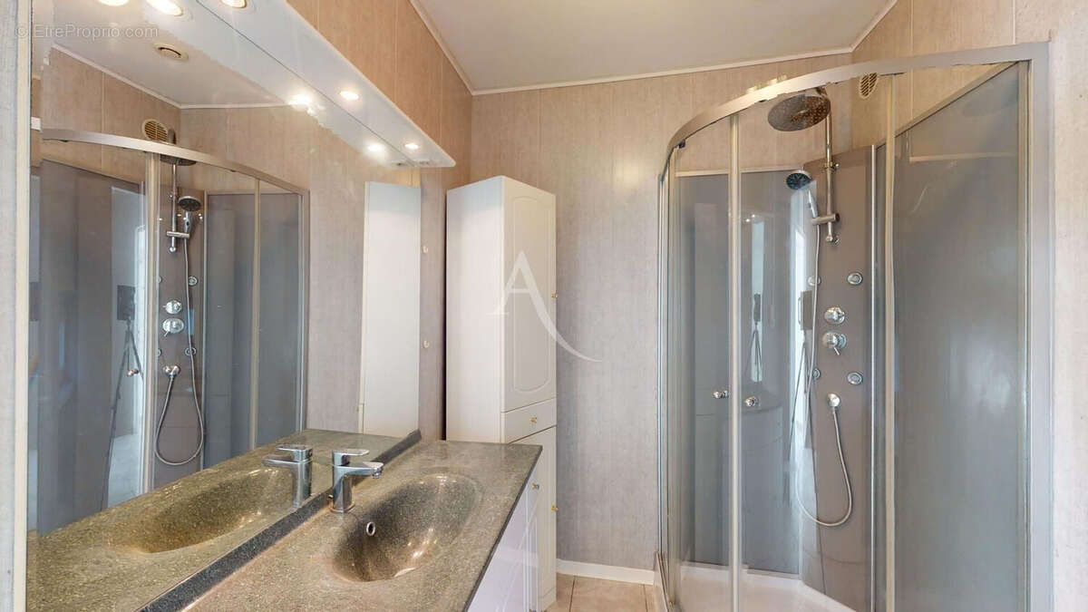 Maison à SAINT-DENIS