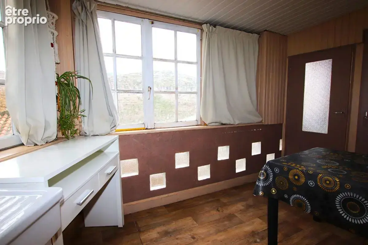 Immeuble de rapport - 2 appartements et 2 commerces - photo 15