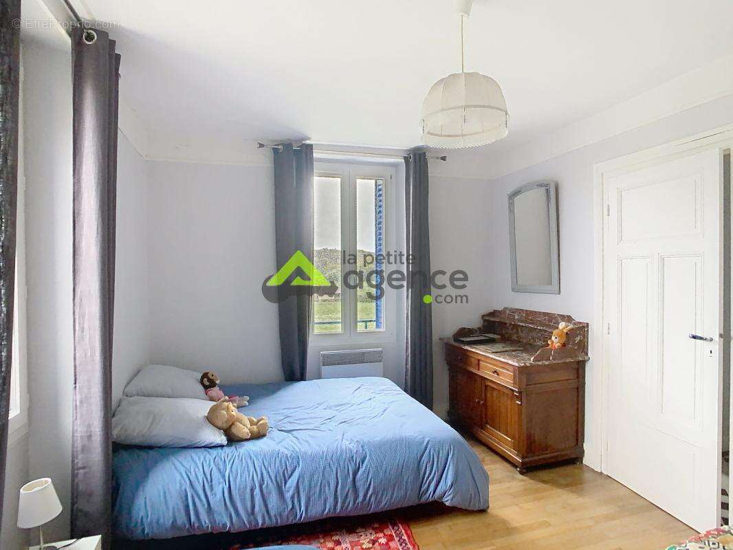 Maison à CHAMPAGNAT