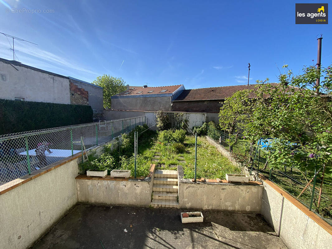 Maison à CHAMPIGNEULLES