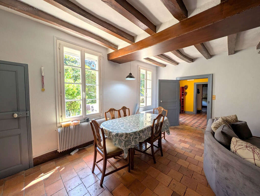 Maison à DOUE-LA-FONTAINE