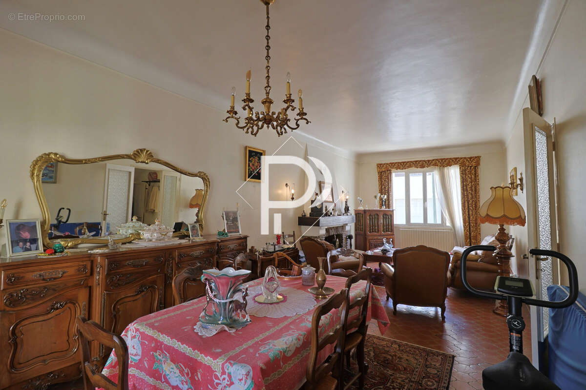 Maison à COGOLIN