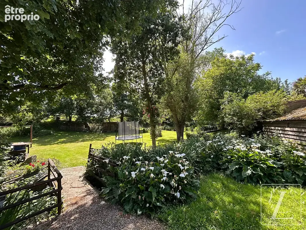PLANGUENOUAL : propriété avec gites et parc paysagé - photo 12
