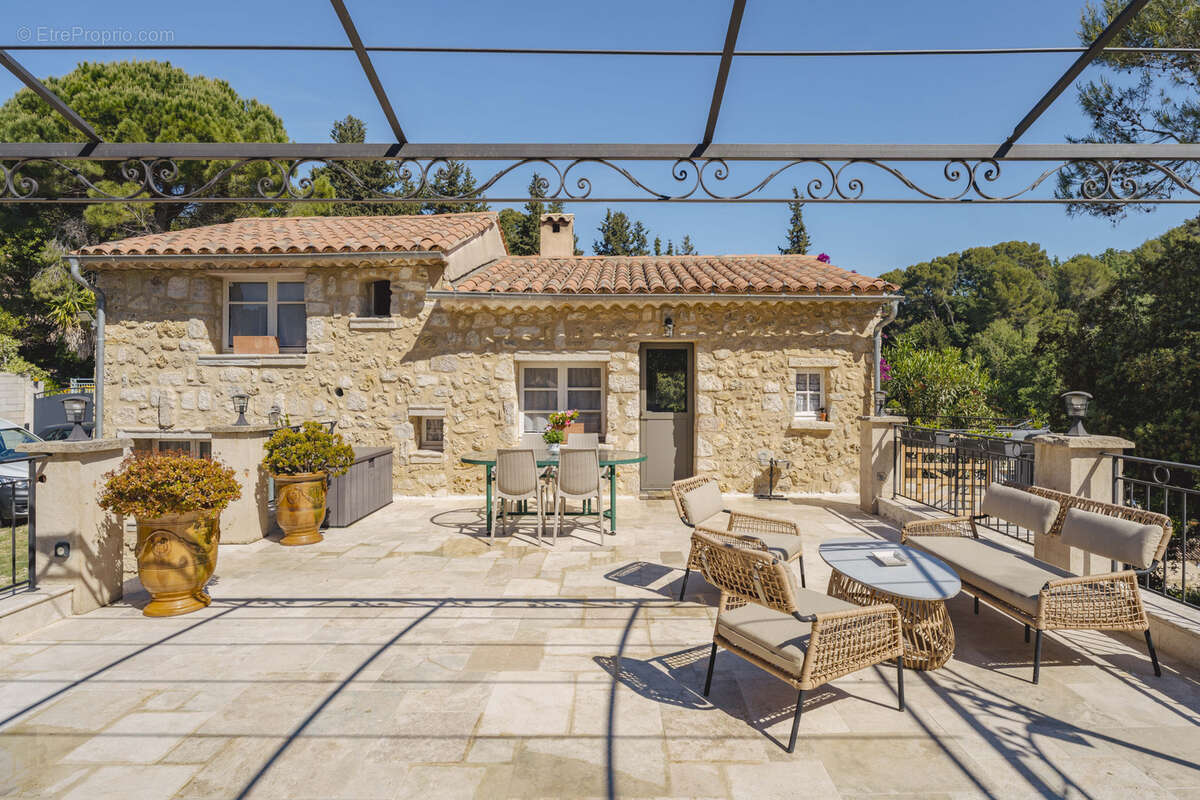Maison à MOUGINS