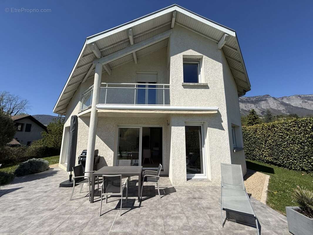 Maison à MONTBONNOT-SAINT-MARTIN