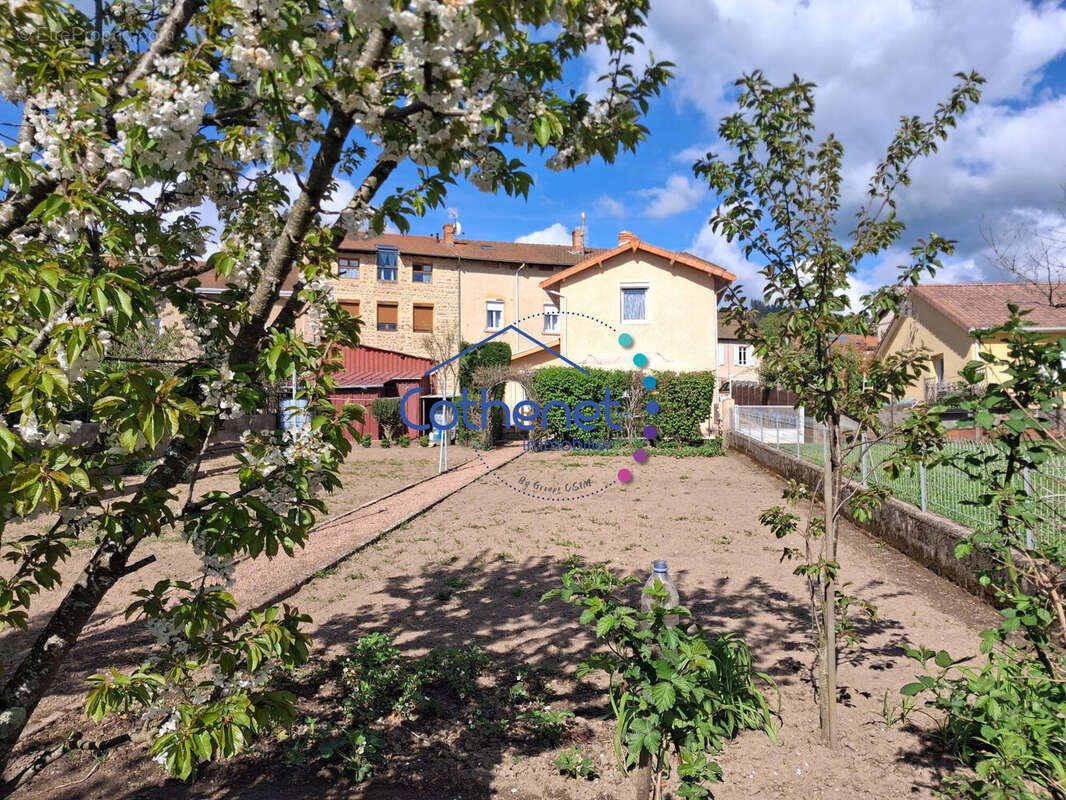 Maison à CHAUFFAILLES