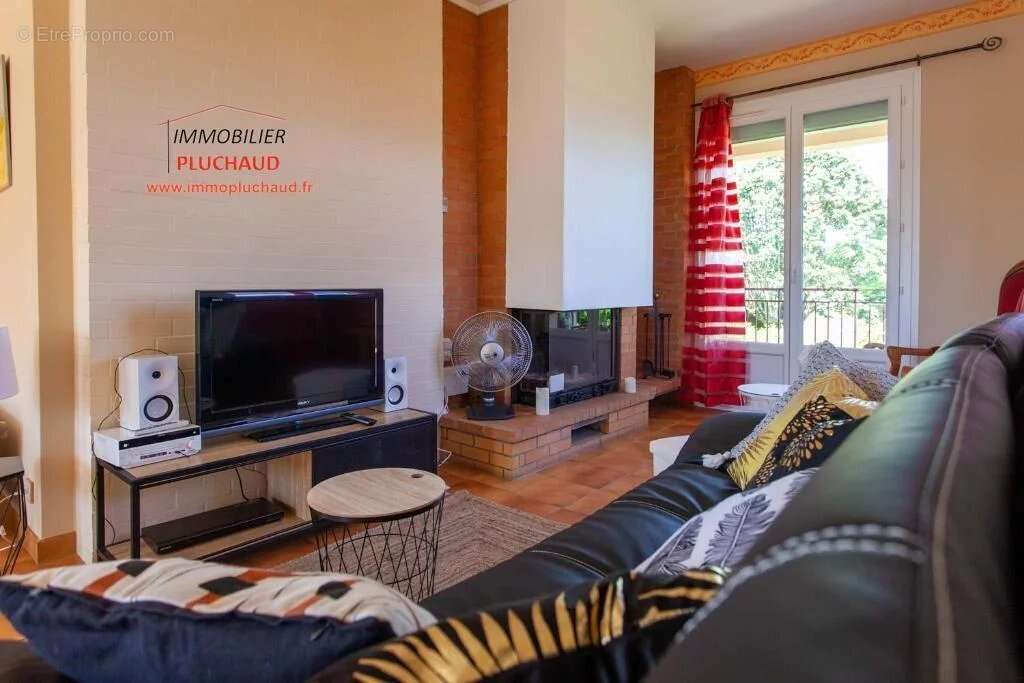 Maison à PARAY-LE-MONIAL