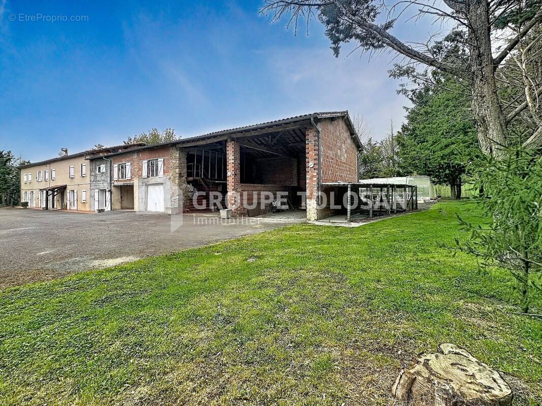 Maison à SAINT-JULIA