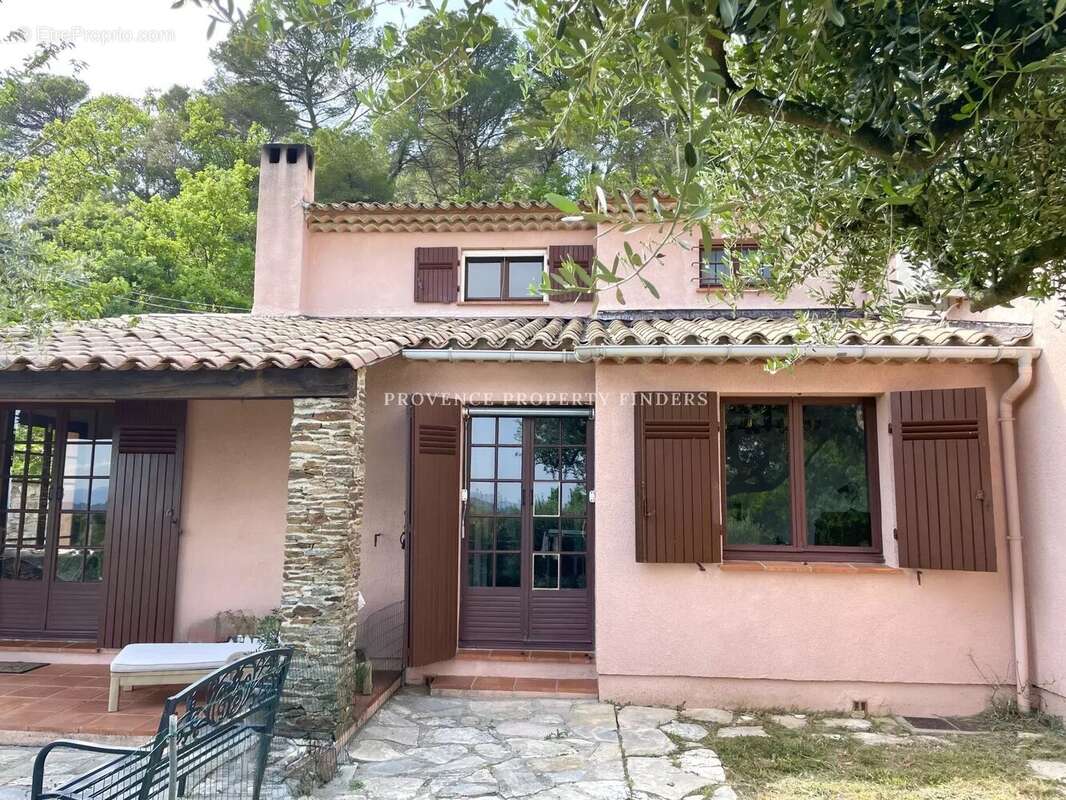 Maison à LORGUES