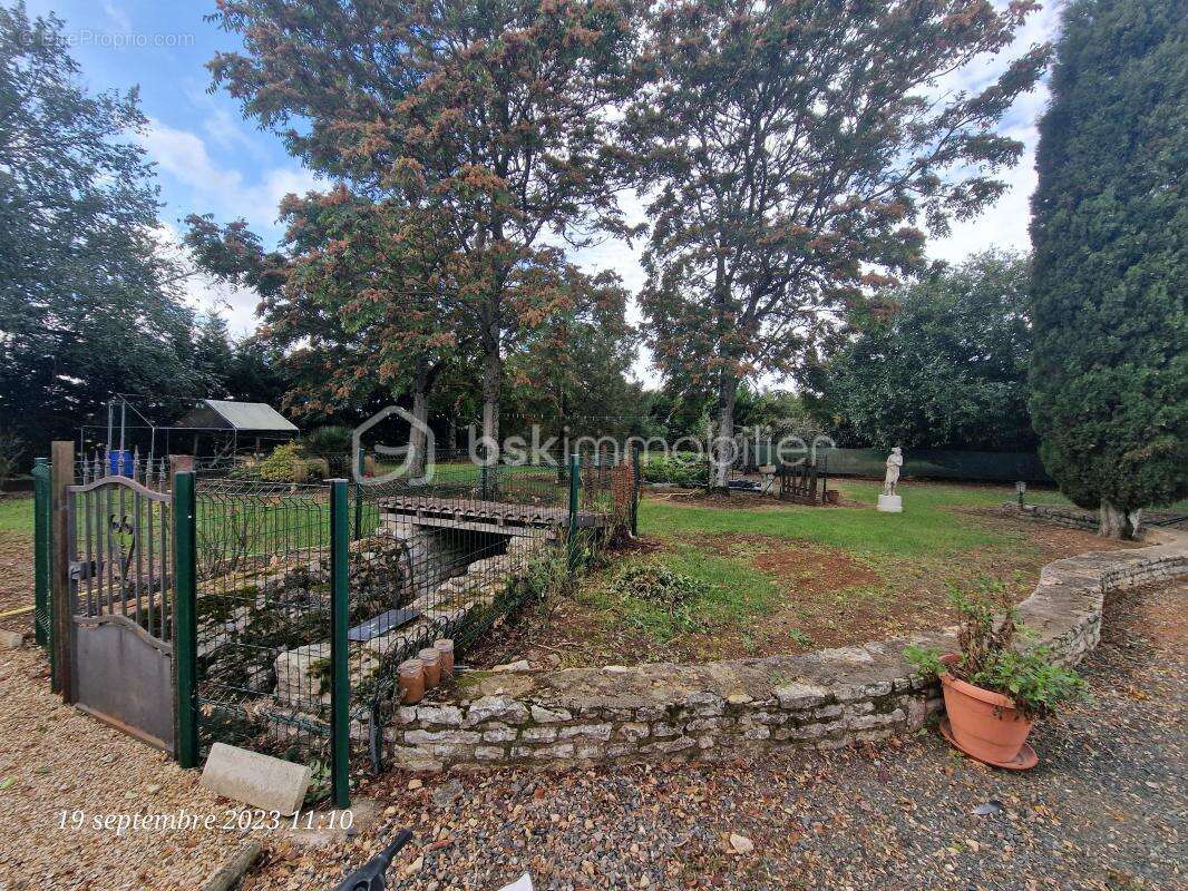 Maison à CHAMPIGNY-LE-SEC