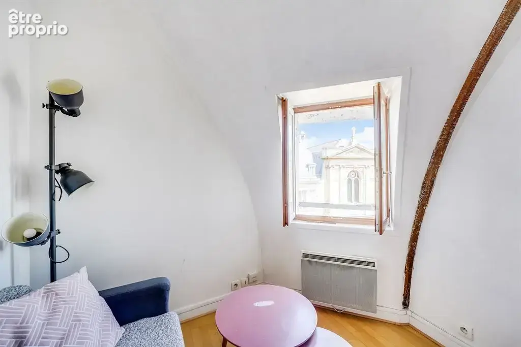 Deux pièces avec vue dégagée au coeur du Marais - photo 2